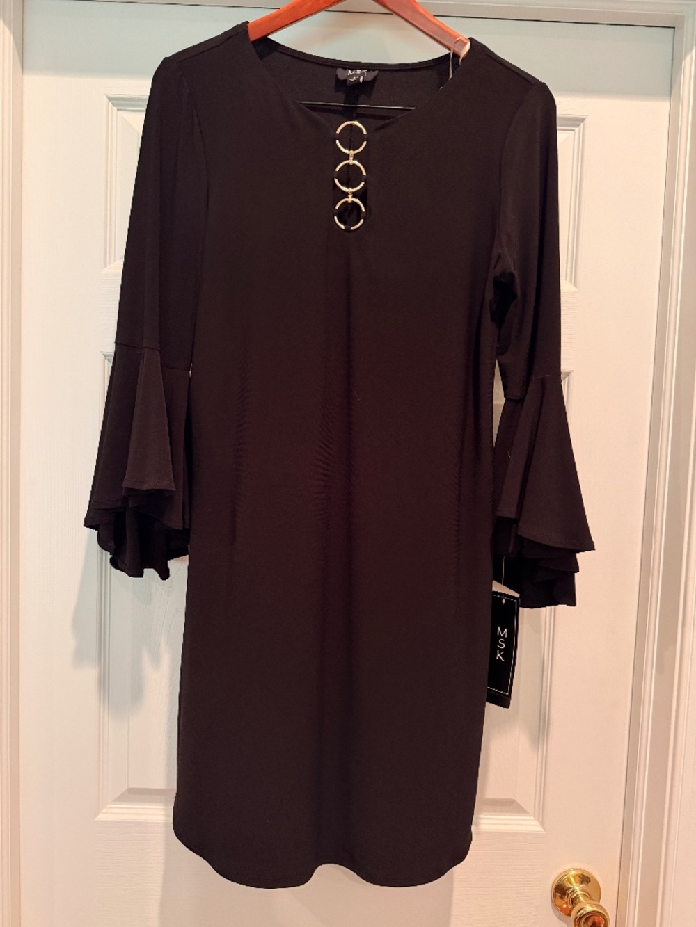 MSK Black Flutter/Bell Sleeve Shift Dress Medium